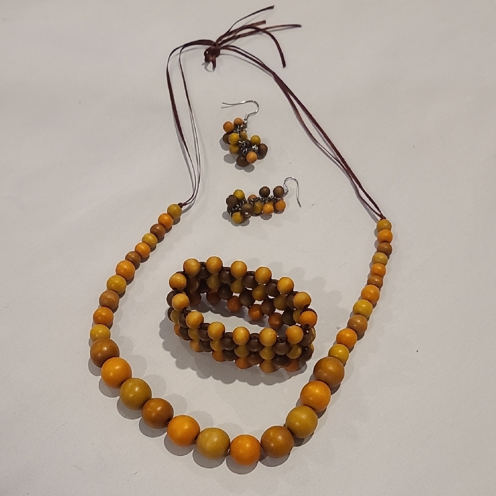 Elegant Yellow Beaded Jewelry Set